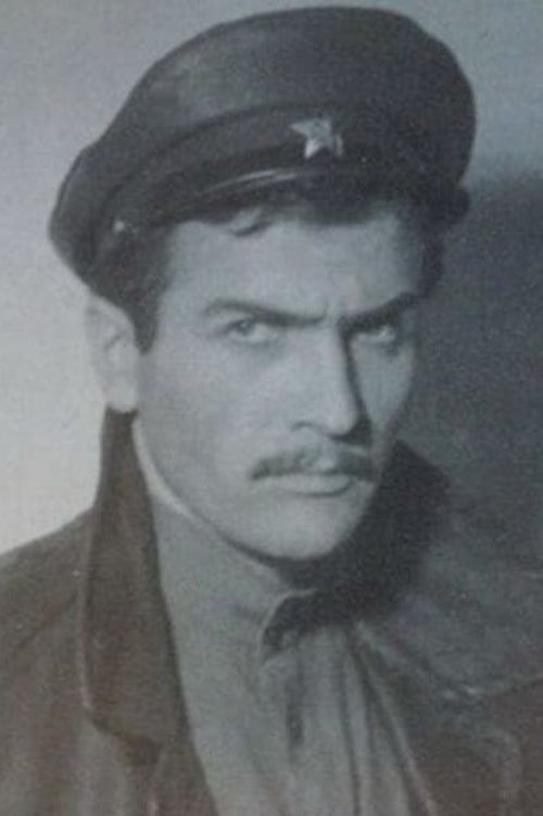 Emanoil Petruţ as General Vasiliu