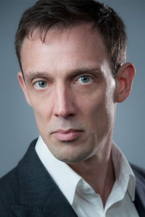 Darren Daly as Frank The Grip