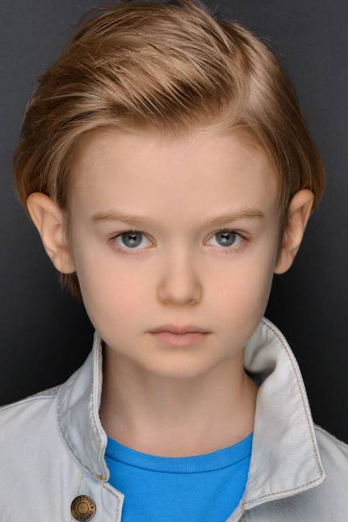 Dmitrii Kalikhov as Ромка Снегирёв