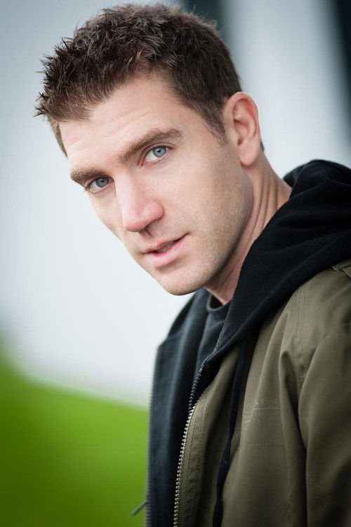 Arpad Balogh as Officer Tim