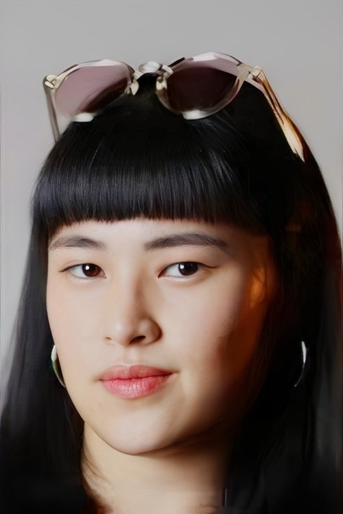 Thanatchaporn Utsahajit as Aoy's Friend