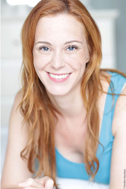 Frédérique Auger as Chef de service hôpital Canada