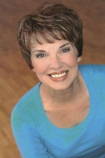 Jacquelyn Masche as Elaine Collins