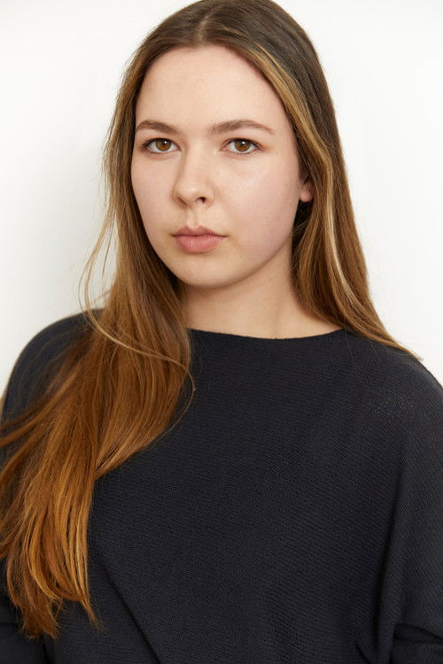 Maya Carey as Young Hannah