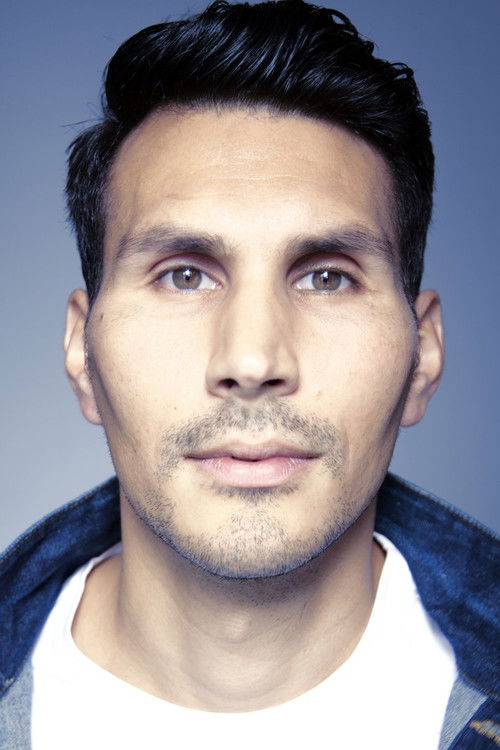 Pejman Khorsand-Jamal as Thomas