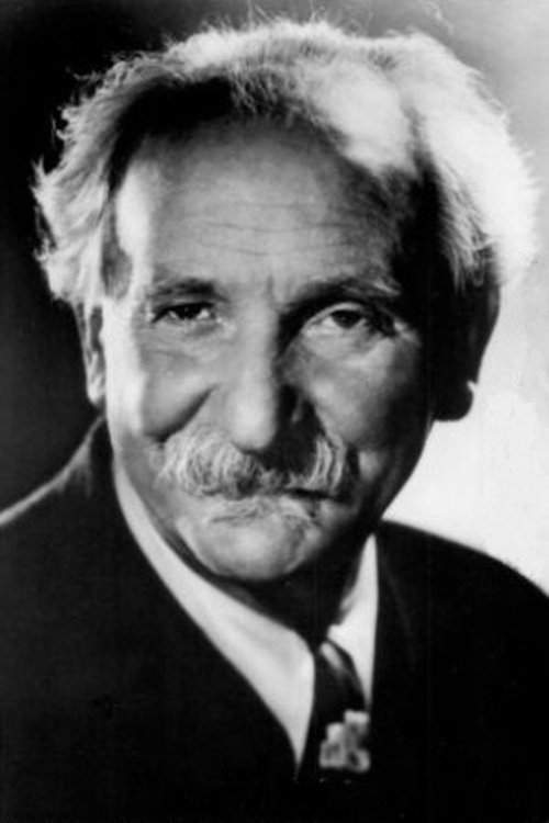 Joseph Egger as Zulassungsbeamter