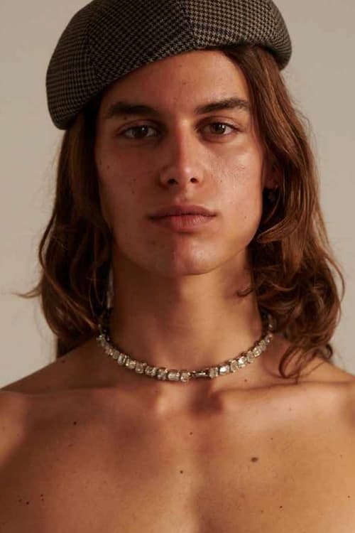 Fernando Casablancas as Warrior Tom