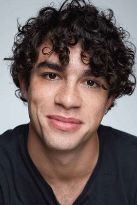 Youssef Quinn as Michael (Young)