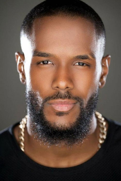 Justin P. Williams as Jayson Carter