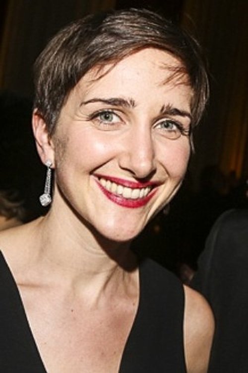 Tyne Rafaeli as Sarah Fisher