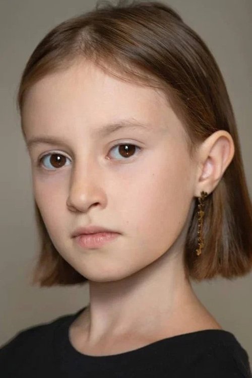 Santa Nuzhnaya as Alyonushka