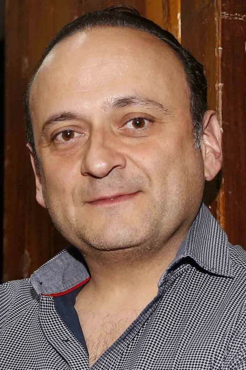 Eduardo España as Judicial 2