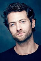 Peter Vives as Ángel