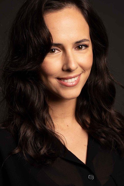 Maria Higgs Celeiro as Sofia