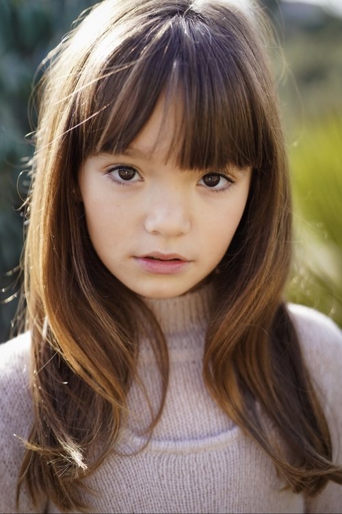 Luciana Elisa Quiñonez as 