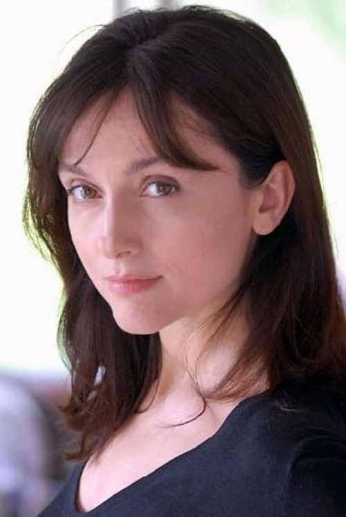 Margot Abascal as Philomène