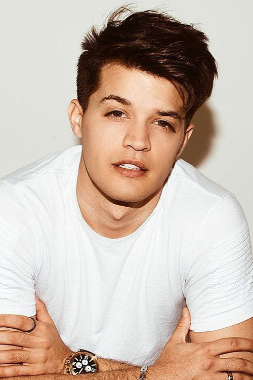 Esteban Velásquez as Guillermo Ruíz