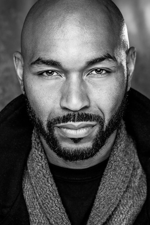 Andre Lamar as Freeman