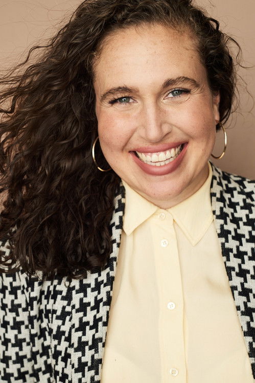 Nina Concepción as Stephanie Nurdlin