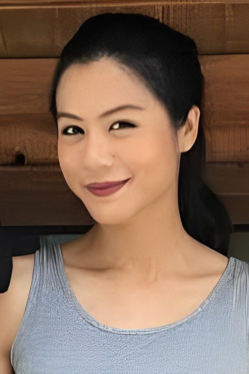 Nonthakorn Chalermnai as Kaoru