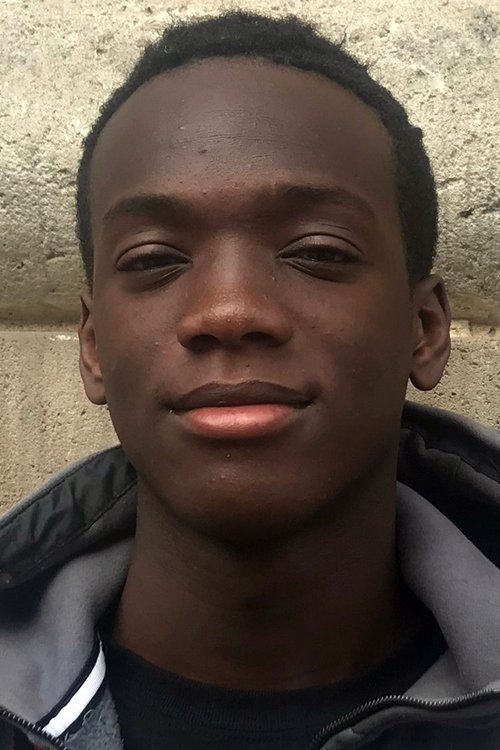 Moryfère Camara as Issa