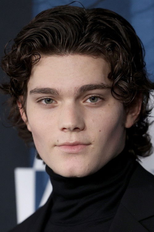 Vince Mattis as Frank Feranna, Jr.