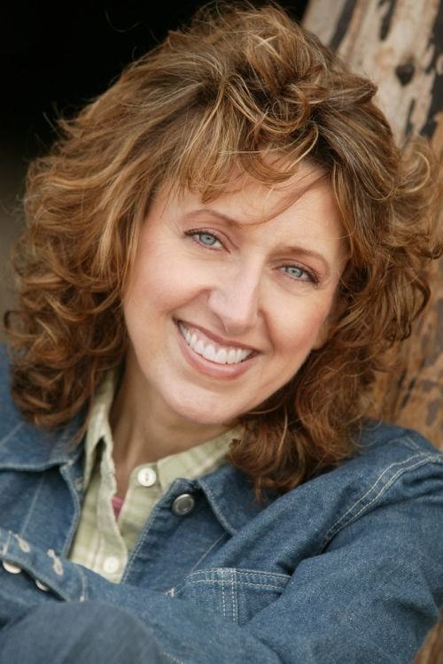 Oksana Fedunyszyn as Mrs. Schuesthberry