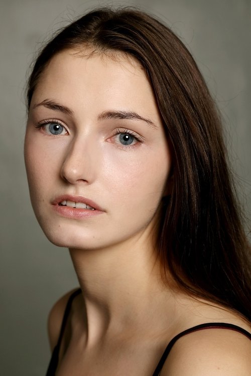 Elina Jackson as Fiona