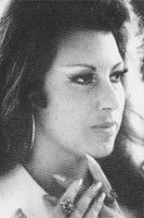 Irma Capece Minutolo as Marisa (segment "Il figlio di Claudio Villa")