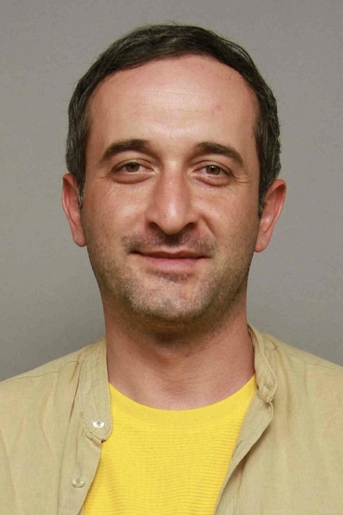 Hikmat Rahimov as Sadig