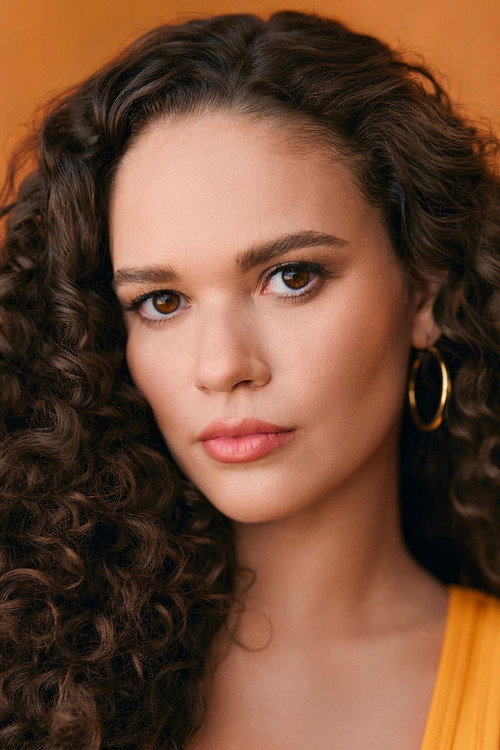 Madison Pettis as Claire