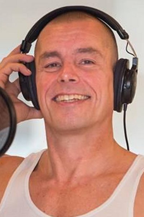 Kenny Lübcke as Kor