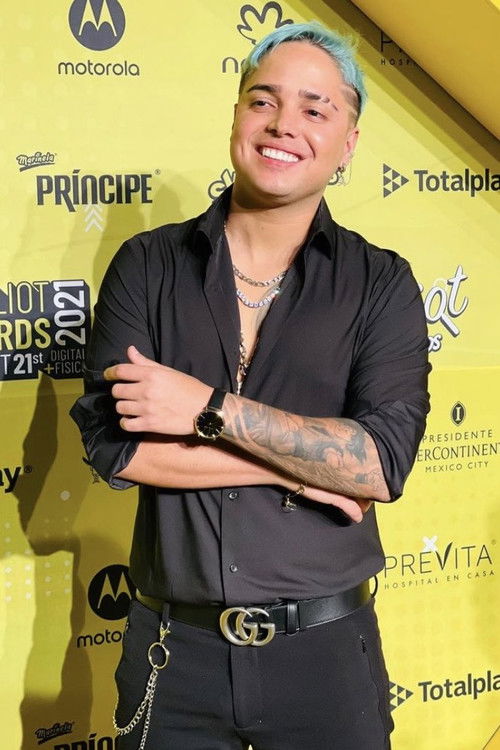 Flavio Andrés Broianigo Muñoz as Yolo