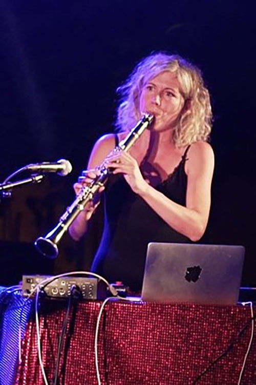 Judit Farrés as Self