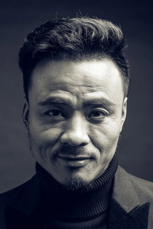 Li Xianliang as Mr. Woo