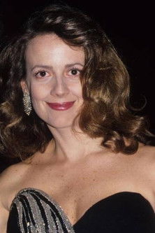 Ninon Aprea as Mrs. Finch