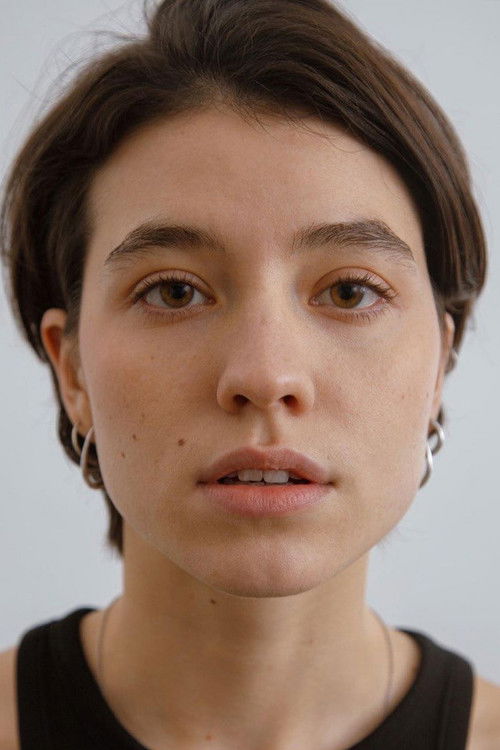 Milana Vladykina as Marina