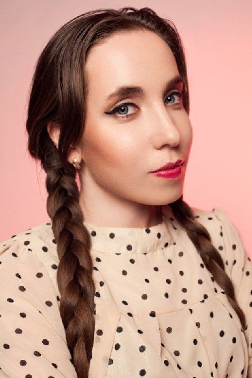 Kseniya Karatygina as mirror twin girls