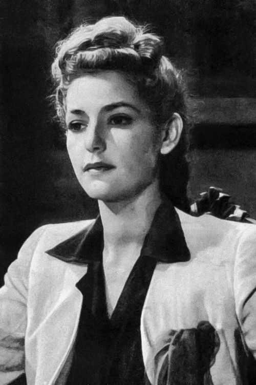 Leonor Maia as Tatão