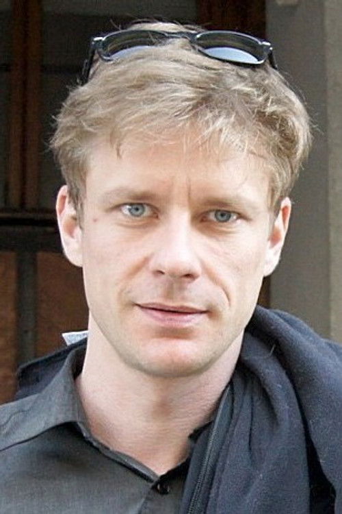 Dariusz Wnuk as Young Witold Zalewski