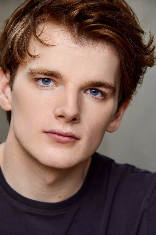 Evan Hannemann as Tyler