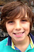 Joshua Kaynama as Max Shaler