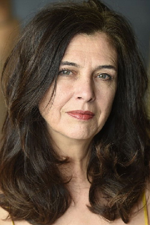 Hélène Milano as Claire