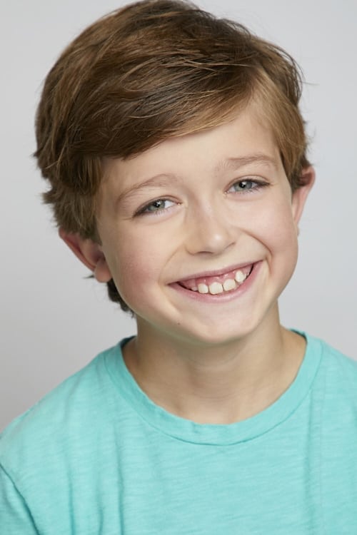 Justin Paul Kelly as Chase