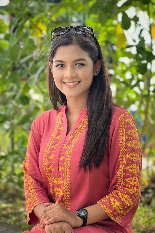 Sadia Ayman as Young Jasmine