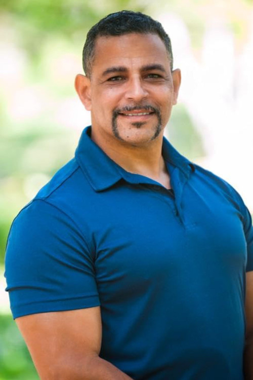 Craig DeLuz as Craig Bishop