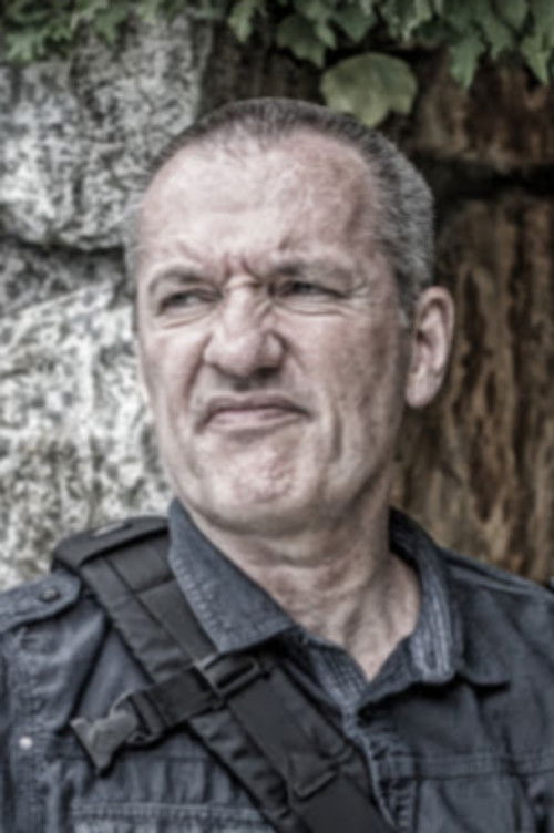 Olivier Roux as Philippe Lascaze / Cerbère