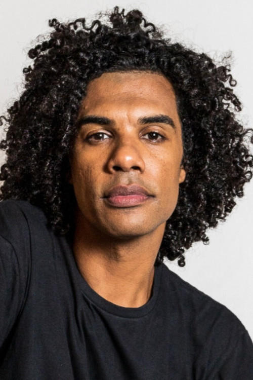 Átila Bee as Tibira