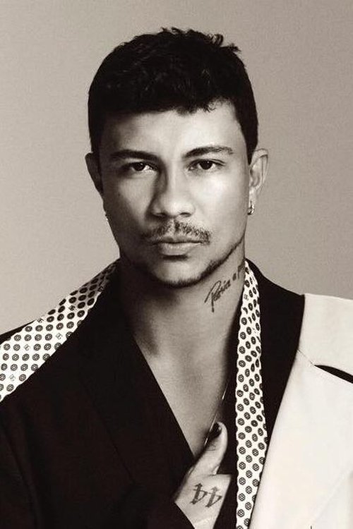 Xamã as Himself - Host