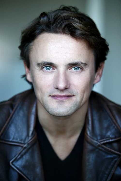 Alexandre Gillet as Picanier